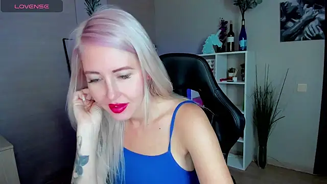 Mermaid N online show from October 6, 1:40 am