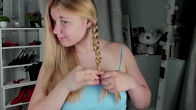 Rebecca Kelly online show from November 14, 2:37 am