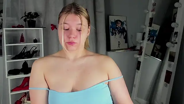 Rebecca Kelly online show from January 9, 2:29 am