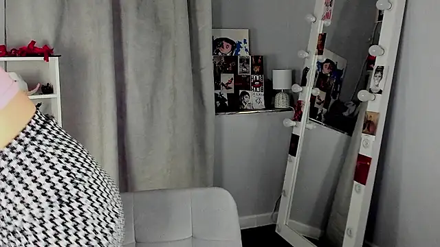 Rebecca Kelly online show from February 9, 2:31 am