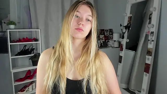 Rebecca Kelly online show from September 24, 2:07 am