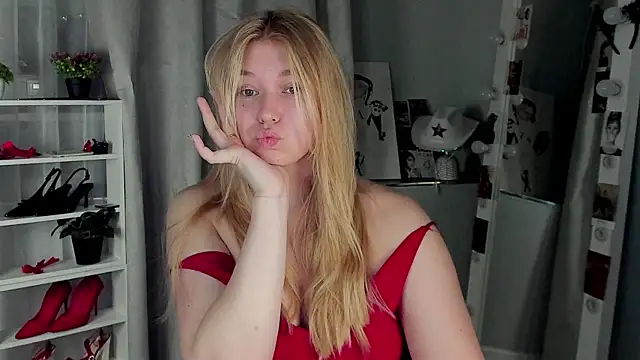 Rebecca Kelly online show from November 21, 2:32 am