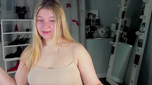 Rebecca Kelly online show from January 6, 2:26 am