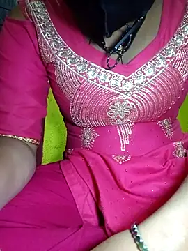 Snapshot of Cute_Suhani chatting on February 26, 5:53 pm Cute Suhani online show from February 26, 5:53 pm