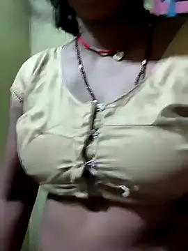 Snapshot of Cute_Suhani chatting on October 11, 1:06 am Cute Suhani online show from October 11, 1:06 am
