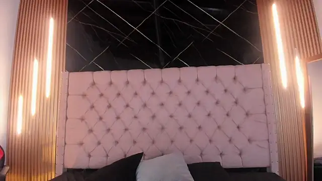 Snapshot of ShanellBlack chatting on October 4, 4:14 am ShanellBlack online show from October 4, 4:14 am