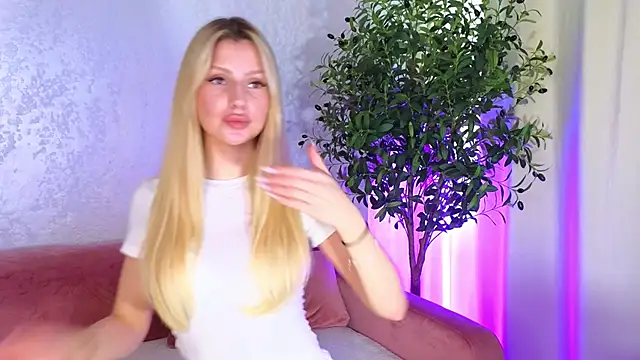 Snapshot of Grace_Gordon chatting on February 7, 8:33 am Grace Gordon online show from February 7, 8:33 am