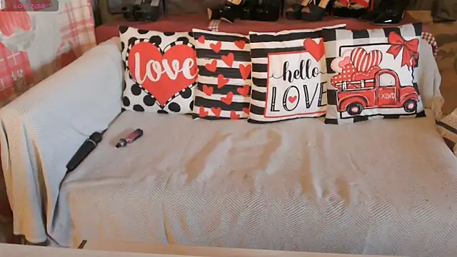 sara love89 online show from February 22, 1:35 pm