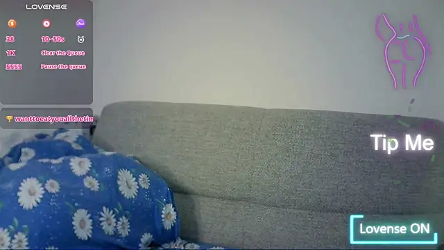 Snapshot of NaozuQAce chatting on April 8, 3:57 pm NaozuQAce online show from April 8, 3:57 pm