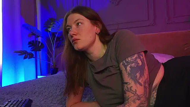 Liv Fay online show from September 10, 2:49 pm