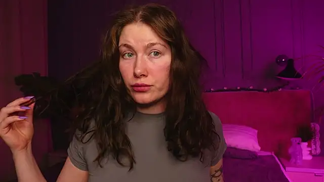 Liv Fay online show from December 19, 2:19 pm