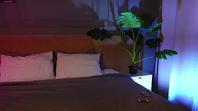 Liv Fay online show from February 17, 1:52 pm