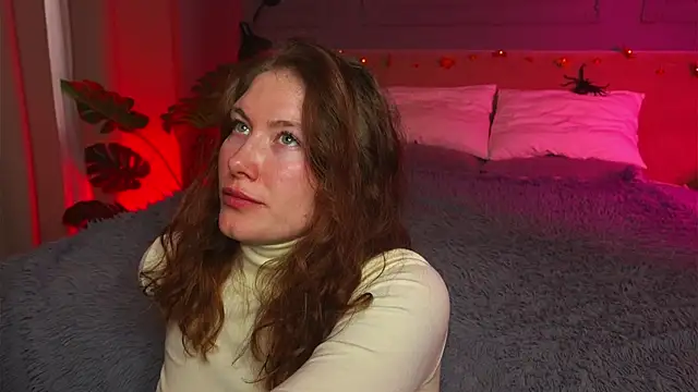 Liv Fay online show from October 15, 1:41 pm