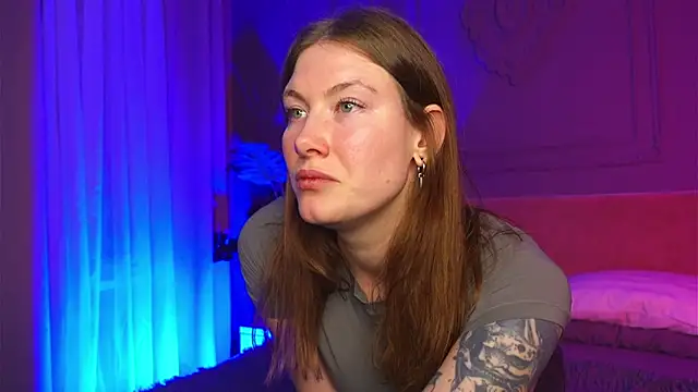 Liv Fay online show from October 7, 5:58 pm