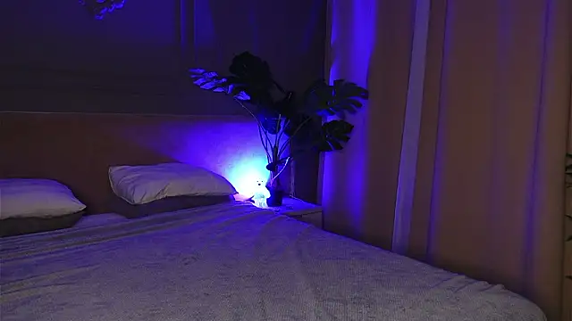 Liv Fay online show from January 16, 3:05 pm