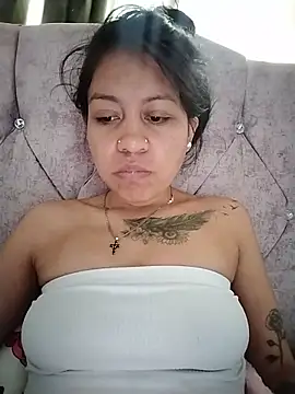 Tiphanydirty3 online show from May 25, 3:22 pm