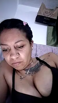 Tiphanydirty3 online show from April 9, 4:25 am