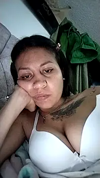 Tiphanydirty3 online show from April 11, 3:03 am