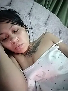 Tiphanydirty3 online show from June 2, 5:40 am