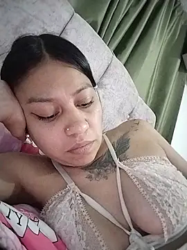 Tiphanydirty3 online show from May 30, 5:36 am