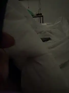 Sxybitch2024 online show from February 1, 1:37 am