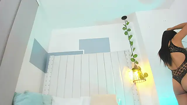 Snapshot of hannah_gray chatting on October 17, 11:12 am hannah gray online show from October 17, 11:12 am