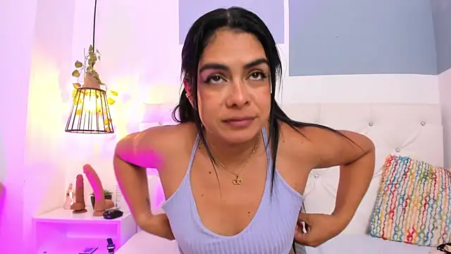 Snapshot of hannah_gray chatting on March 18, 5:44 pm hannah gray online show from March 18, 5:44 pm