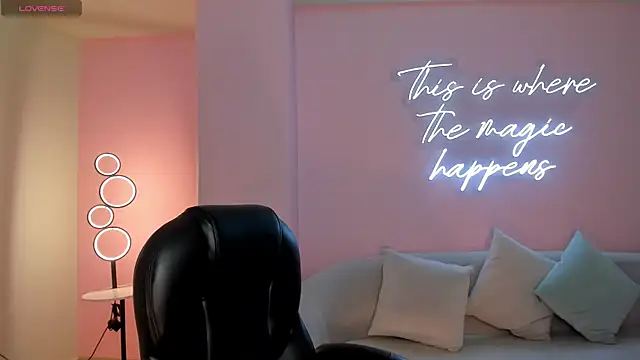 CelestePalmer  online show from October 9, 10:16 am