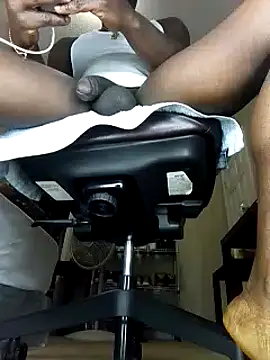 Hugedick0071 online show from February 19, 2:22 pm