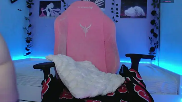 Scarlettsrorm online show from March 23, 5:21 am