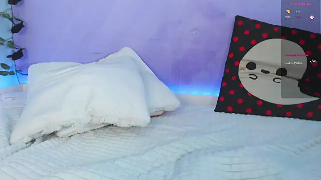 Scarlettsrorm online show from September 26, 5:14 am