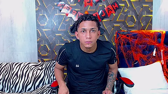 dominic smith  online show from October 26, 6:19 pm