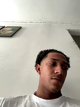 dominic smith  online show from December 16, 9:30 pm