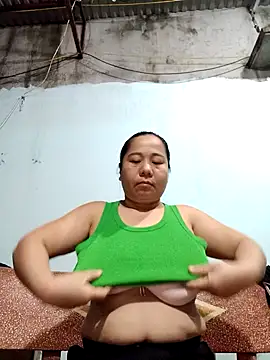 Queen 18200 online show from November 9, 10:36 pm