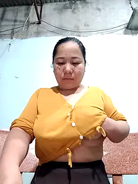 Queen 18200 online show from December 17, 9:42 pm