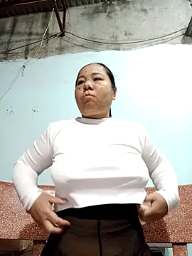 Queen 18200 online show from December 18, 10:13 pm