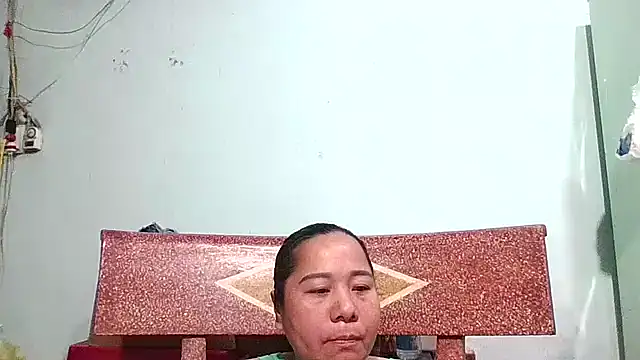 Queen 18200 online show from April 4, 10:27 pm