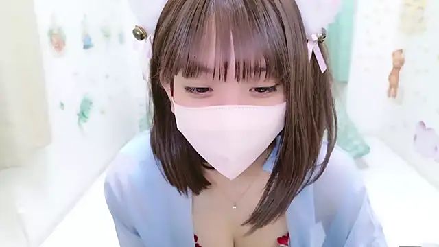 -Yuria- online show from February 22, 8:09 pm