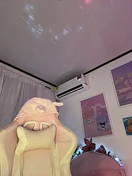 Tsuki-moon online show from January 7, 11:37 am