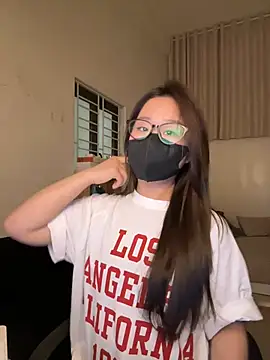 Snapshot of Jenni_nana chatting on April 9, 6:15 am Jenni nana online show from April 9, 6:15 am