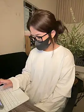 Snapshot of Jenni_nana chatting on February 2, 6:23 am Jenni nana online show from February 2, 6:23 am