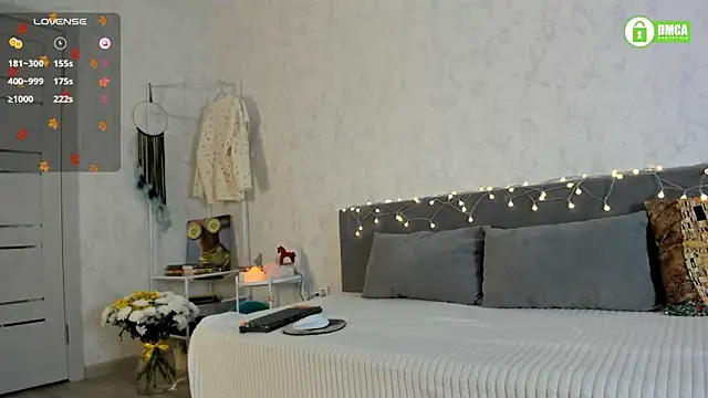 Snapshot of pretty_yong_cat chatting on November 27, 4:18 pm pretty yong cat online show from November 27, 4:18 pm