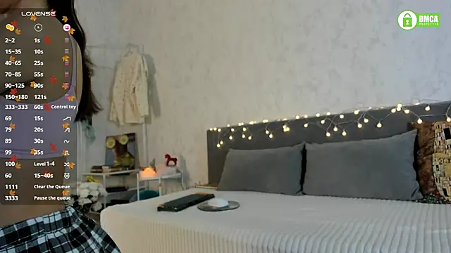 Snapshot of pretty_yong_cat chatting on November 25, 2:17 pm pretty yong cat online show from November 25, 2:17 pm