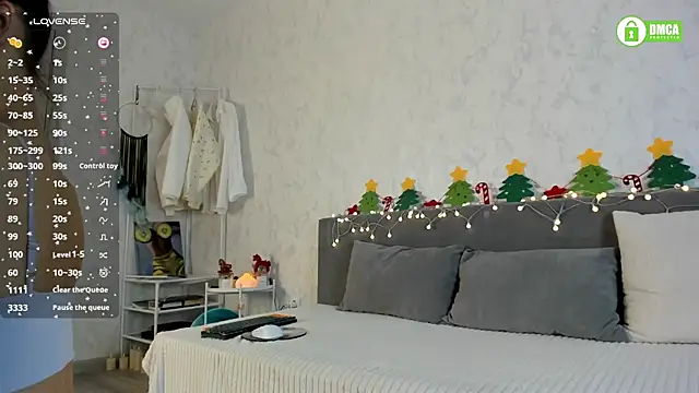 Snapshot of pretty_yong_cat chatting on December 17, 3:28 pm pretty yong cat online show from December 17, 3:28 pm