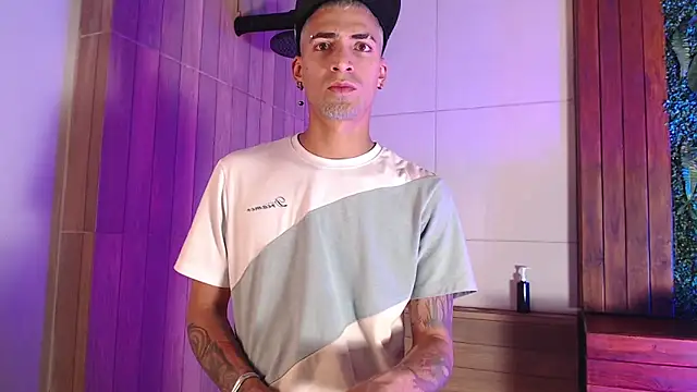 DrakeNeumann online show from November 11, 3:56 am