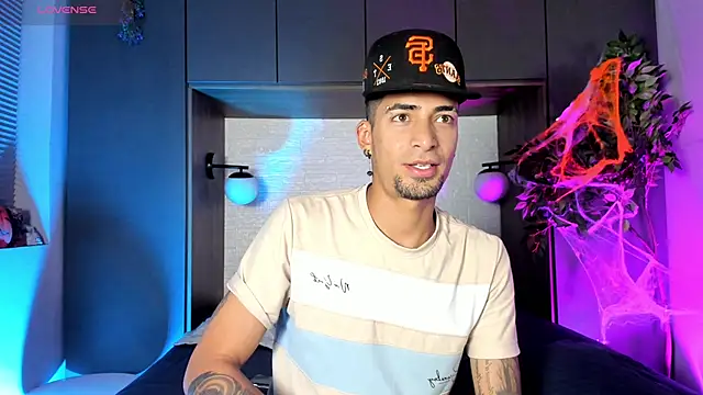 DrakeNeumann online show from November 6, 6:34 pm