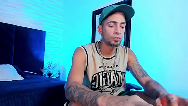 DrakeNeumann online show from July 5, 3:44 am