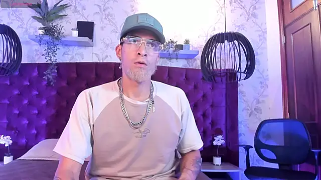 DrakeNeumann online show from July 26, 3:46 am