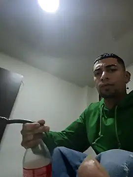 DrakeNeumann online show from November 2, 2:00 pm