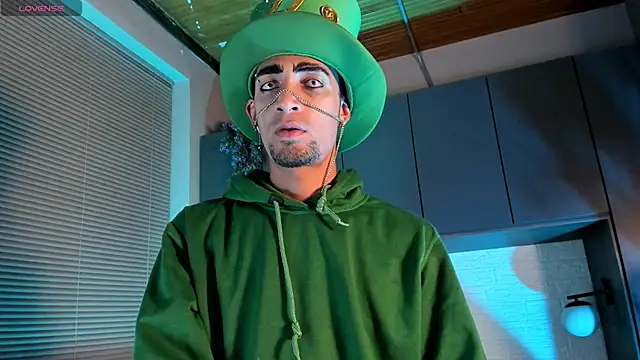 DrakeNeumann online show from October 29, 3:49 am